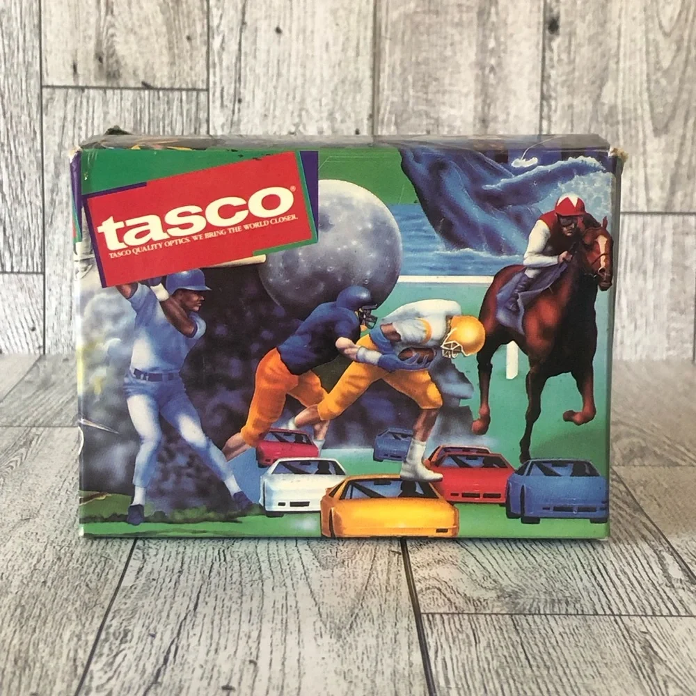 Tasco 165RB Black Compact Rubber Armored Folding Binoculars 8x21mm w/Case